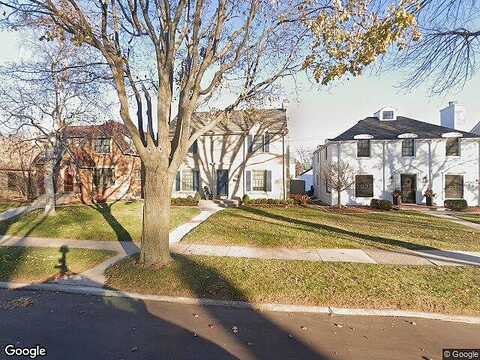 Shoreland, MILWAUKEE, WI 53217