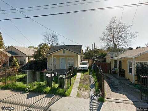 15Th, SACRAMENTO, CA 95820