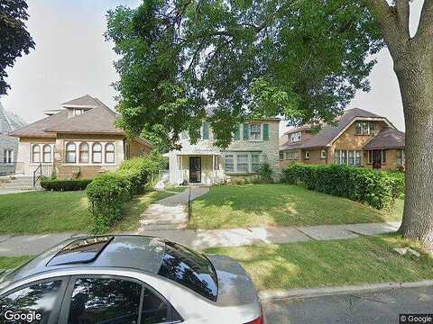 16Th, MILWAUKEE, WI 53209
