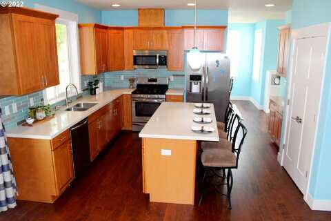 198Th, BEAVERTON, OR 97003