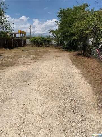 Leon, GATESVILLE, TX 76528