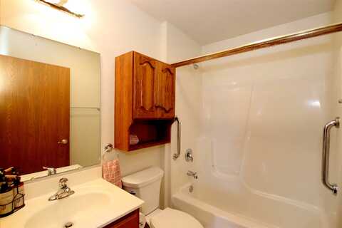 Southlake, FOND DU LAC, WI 54935