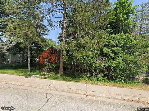 7Th, DULUTH, MN 55805
