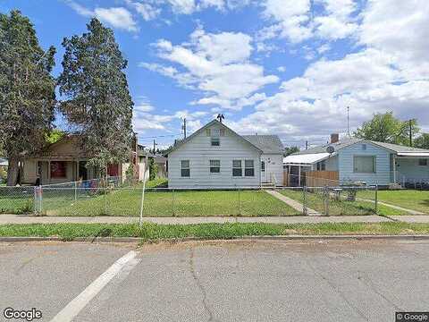Fir, TOPPENISH, WA 98948