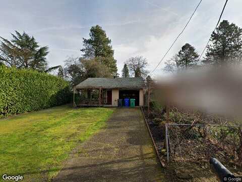 90Th, PORTLAND, OR 97216