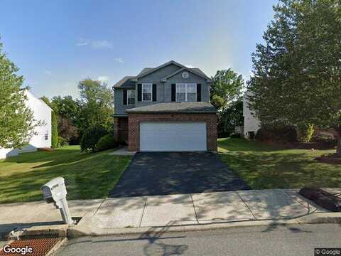 Vera, EASTON, PA 18040