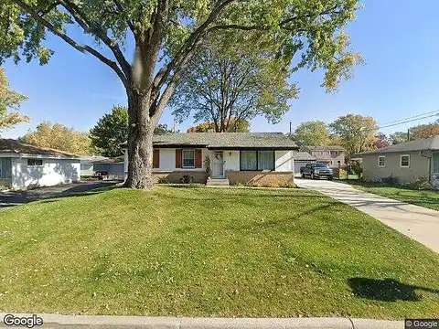 Spruce, SUSSEX, WI 53089