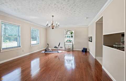 Pine Needle, HAMPTON, GA 30228