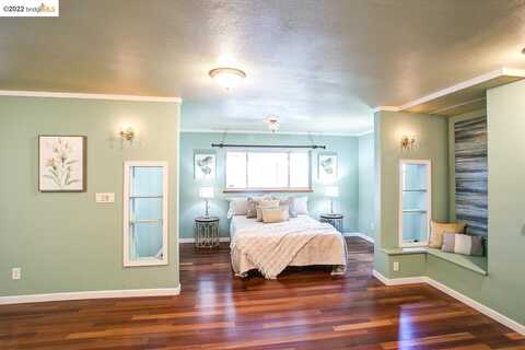 Simson, OAKLAND, CA 94605