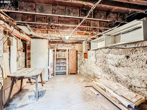90Th, PORTLAND, OR 97266