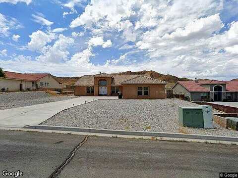Selecta, YUCCA VALLEY, CA 92284