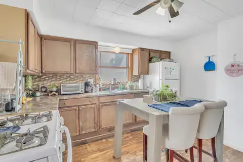 18Th, MILWAUKEE, WI 53215