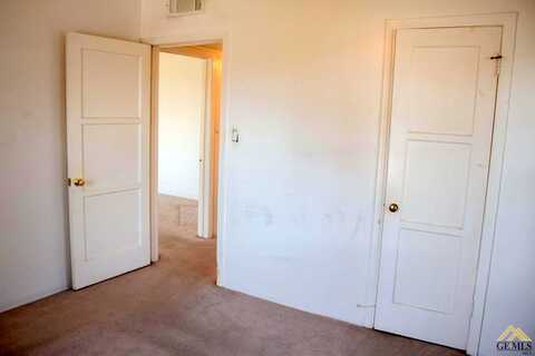 Jeffrey, BAKERSFIELD, CA 93305