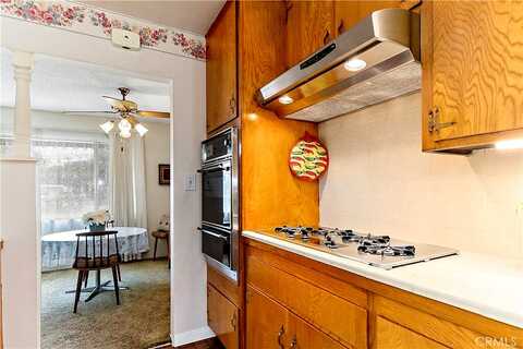 Kwis, HACIENDA HEIGHTS, CA 91745