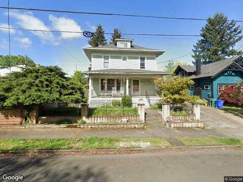 Moore, PORTLAND, OR 97217