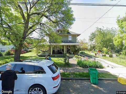 18Th, PORTLAND, OR 97211