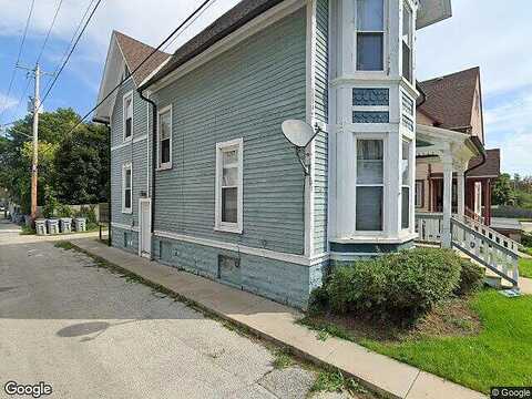 North, MILWAUKEE, WI 53212