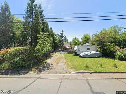 Dakota, MEDFORD, OR 97501