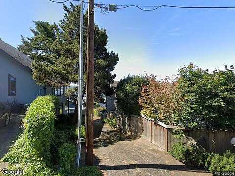 5Th, NEWPORT, OR 97365