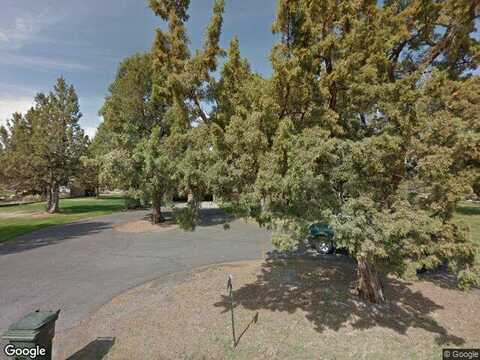 Cori, BEND, OR 97703