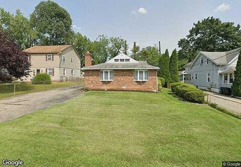 Grand, HAVERTOWN, PA 19083