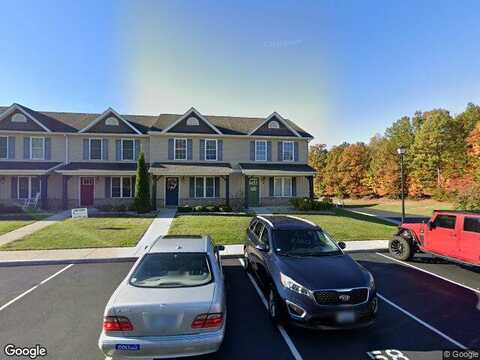 Squire, LYNCHBURG, VA 24501
