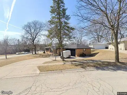 Morningside, GREENDALE, WI 53129