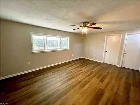 Chaucer, VIRGINIA BEACH, VA 23462