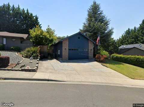 Jennie, MEDFORD, OR 97504