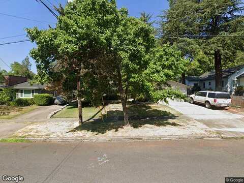 Keene Way, MEDFORD, OR 97504