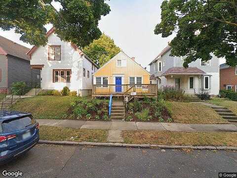 Oakland, MILWAUKEE, WI 53211