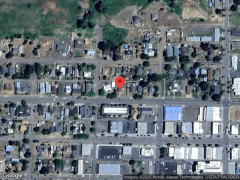 Broadway, GOLDENDALE, WA 98620