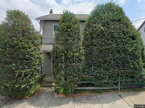 1St, WHITEHALL, PA 18052