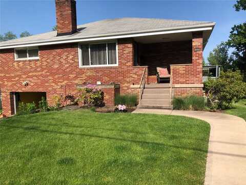 Arnold Acres, PITTSBURGH, PA 15205