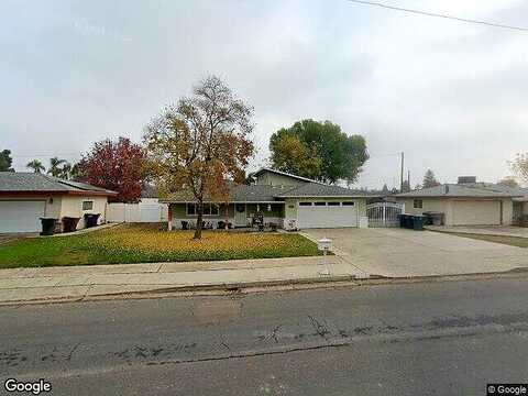 Oaks, TULARE, CA 93274