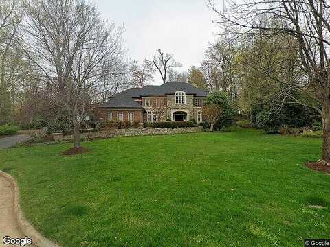 Crownhurst, MC LEAN, VA 22102