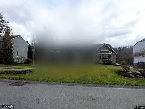 Lynn Ann, NEW KENSINGTON, PA 15068