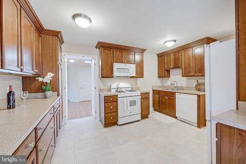 Huntington, ALEXANDRIA, VA 22303