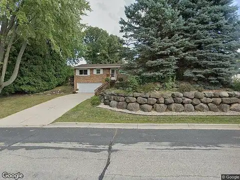 Ollie, COTTAGE GROVE, WI 53527
