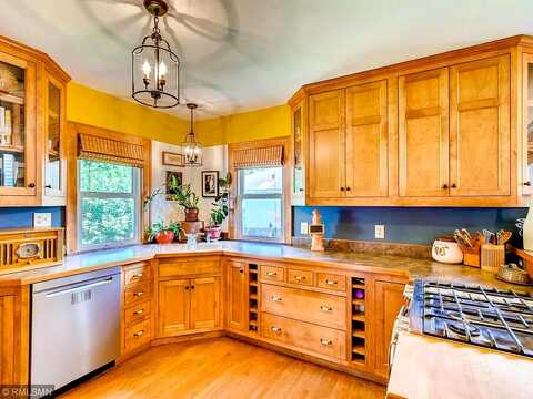 19Th, MINNEAPOLIS, MN 55407