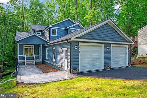 Crystal, LOCUST GROVE, VA 22508