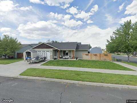Dylan, BEND, OR 97702
