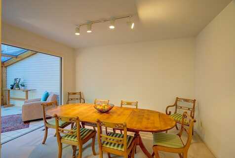 Cedar Creek, MADISON, WI 53717