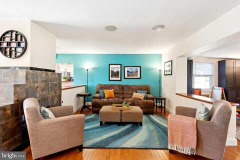 Giles, SPRINGFIELD, VA 22150