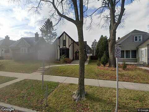 Cramer, MILWAUKEE, WI 53211