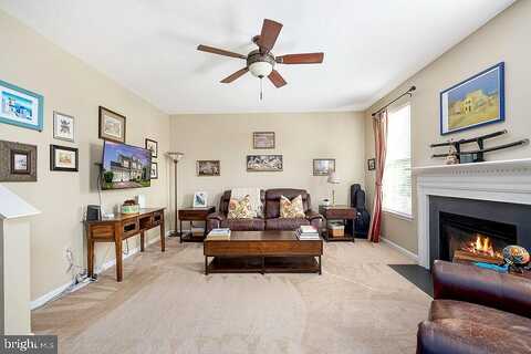 Sandy Ridge, WOODBRIDGE, VA 22191