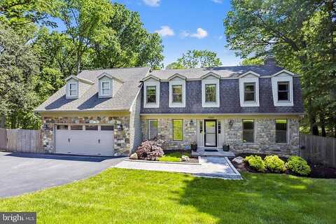 Devenish, OAKTON, VA 22124
