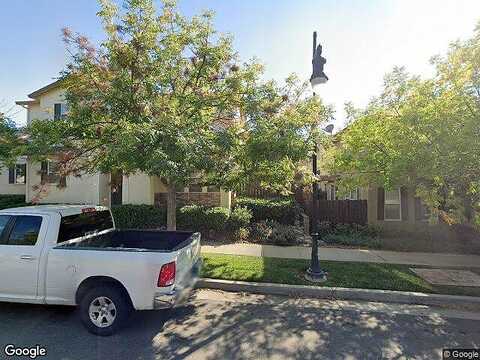 La Villa, REDDING, CA 96003