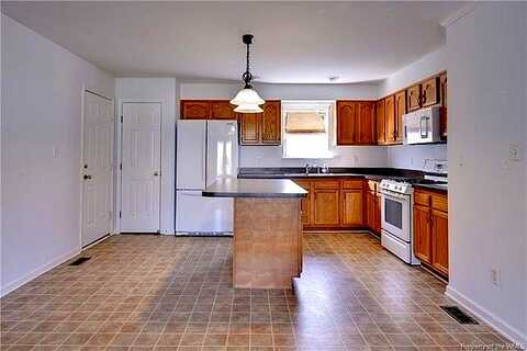 Low Ridge, WILLIAMSBURG, VA 23185