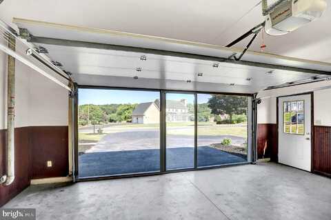 Sunshine, LEWISTOWN, PA 17044